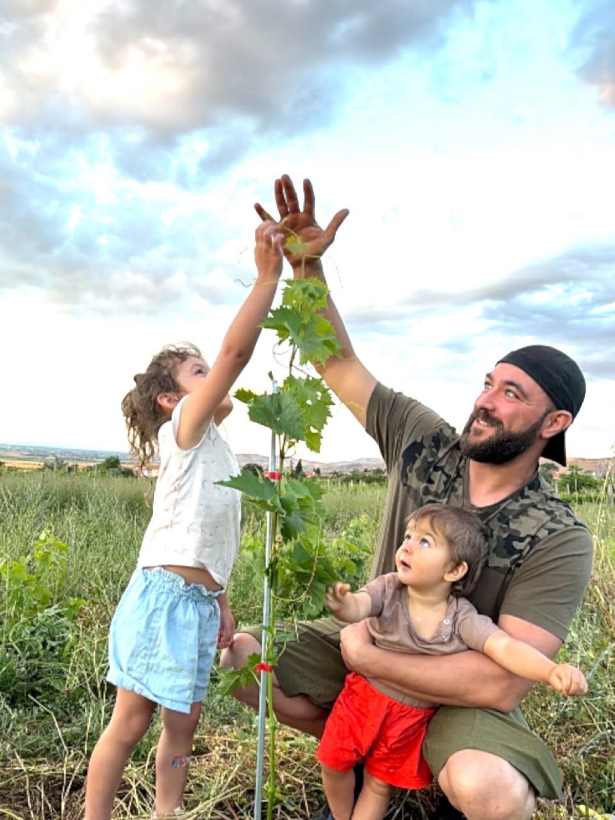 The Tsarina family in the vineyard